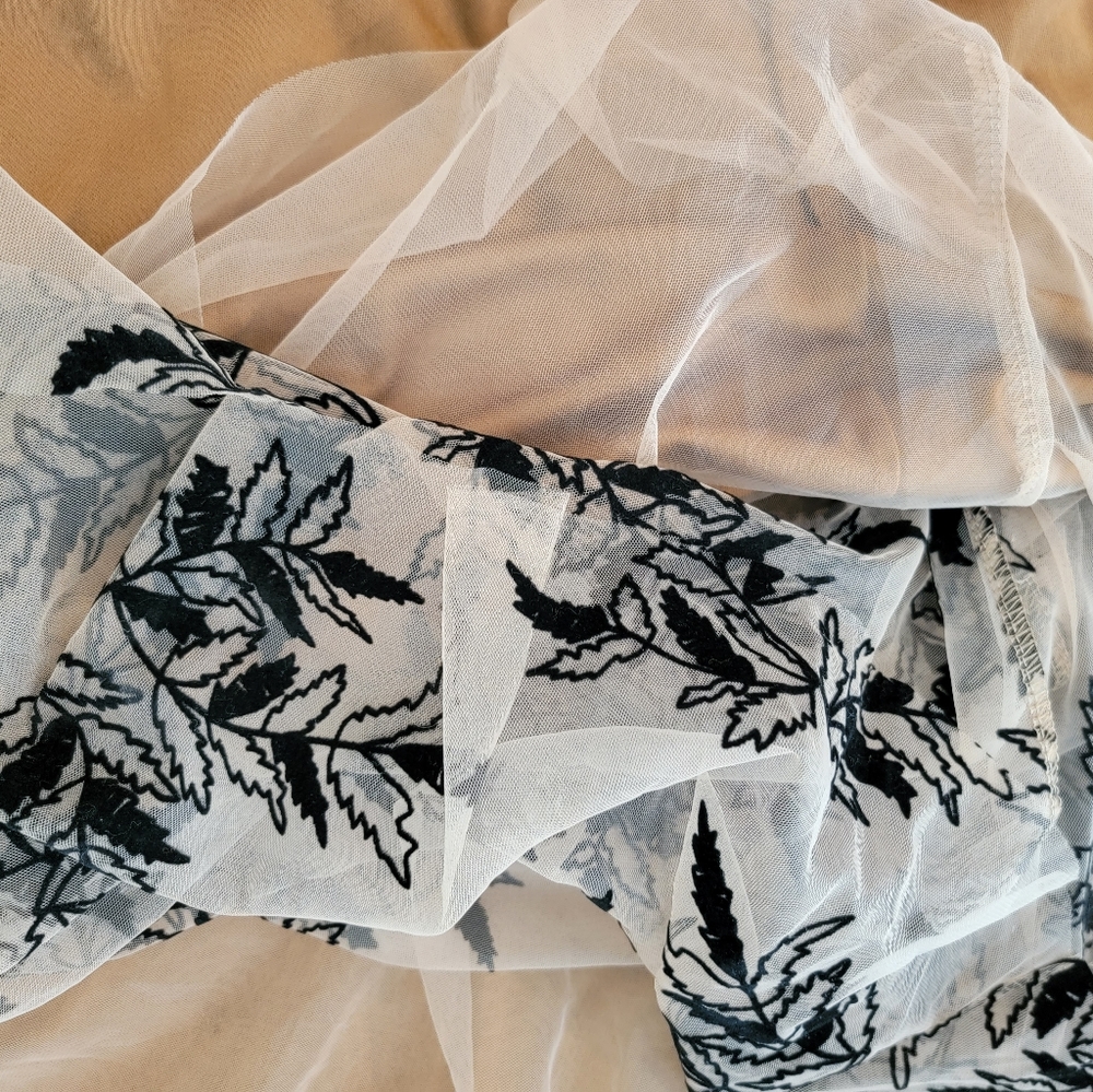 CHICWISH 3D LEAF DOUBLE-LAYERED MESH TULLE MIDISKIRT IN CARAMEL - Picture 5 of 10